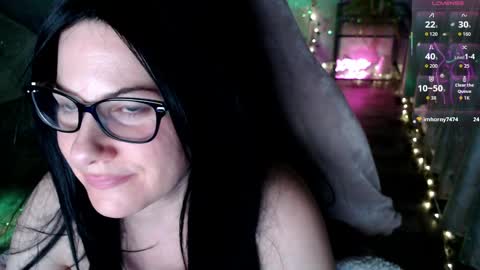 Snapshot of bellastar84 chatting on April 2026 07:20:01 AM Starr40 online show from April 2026 07:20:01 AM