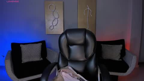 B E L L A  online show from June 2026 11:27:02 AM