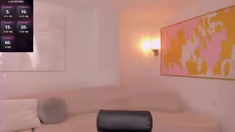 Bella online show from March 2026 08:23:01 PM