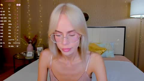 Bella online show from May 2026 01:25:02 AM