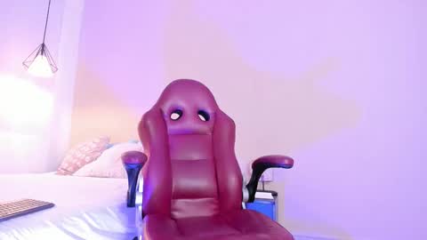 Bella Wild online show from March 2026 12:09:01 PM