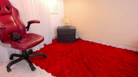 Bella Wild online show from April 2026 12:03:02 PM