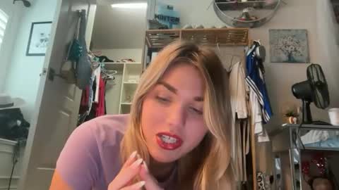 Bella 3 online show from May 2026 03:16:02 PM