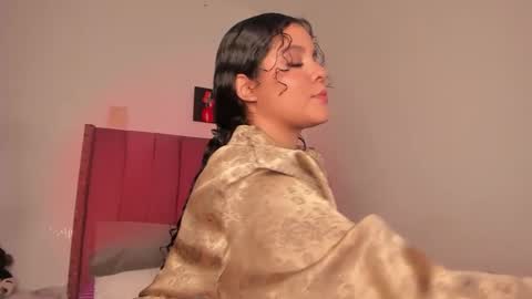 Bella online show from March 2025 08:11:02 PM