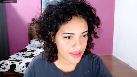 Snapshot of belle_katty000 chatting on November 2025 06:32:01 PM SOFIA online show from November 2025 06:32:01 PM