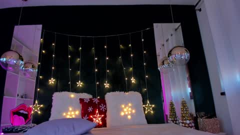 Kim online show from December 2024 09:29:02 AM