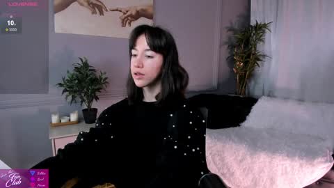 Snapshot of belle_via chatting on February 2025 01:59:02 AM Bella online show from February 2025 01:59:02 AM