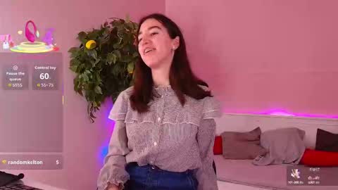 Snapshot of belle_via chatting on September 2025 03:56:02 PM Bella online show from September 2025 03:56:02 PM