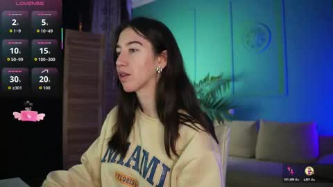 Snapshot of belle_via chatting on November 2025 06:26:01 PM Bella online show from November 2025 06:26:01 PM