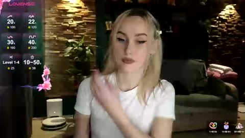 Snapshot of belle_vill chatting on September 2025 09:09:01 AM Belle online show from September 2025 09:09:01 AM