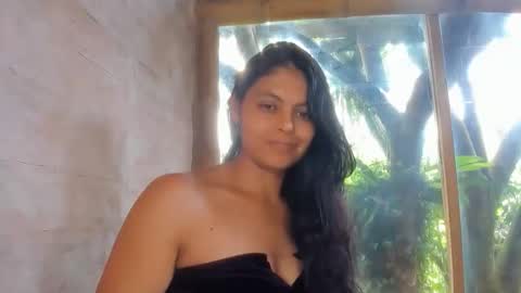 Snapshot of bellezacosmica chatting on May 2026 02:48:01 PM bellezacosmica online show from May 2026 02:48:01 PM