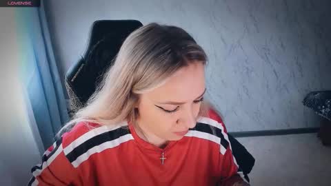 Your Annabelle Wolf  online show from February 2026 10:41:02 AM