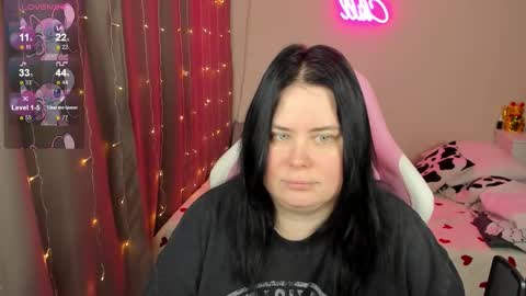 LinaBoo online show from February 2026 05:28:02 AM