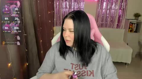 Snapshot of bellybooxo chatting on May 2026 09:36:02 AM LinaBoo online show from May 2026 09:36:02 AM
