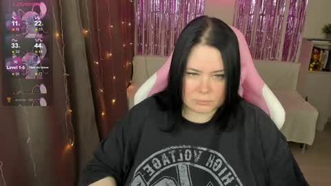 Snapshot of bellybooxo chatting on May 2026 11:48:01 AM LinaBoo online show from May 2026 11:48:01 AM