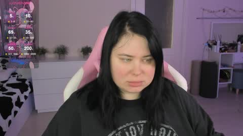 Snapshot of bellybooxo chatting on May 2026 08:31:02 AM LinaBoo online show from May 2026 08:31:02 AM