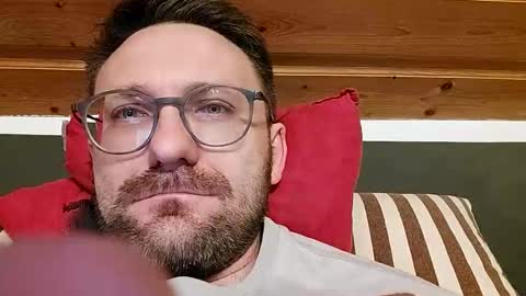 ben00189 online show from November 2025 11:37:01 PM