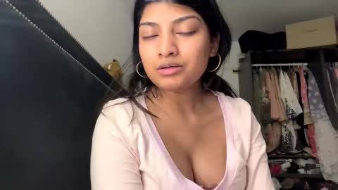 Snapshot of bengalibaddie7_x chatting on May 2026 02:18:02 AM bengalibaddie7_x online show from May 2026 02:18:02 AM
