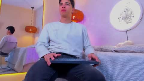 BENJAMIN online show from June 2026 02:53:02 AM