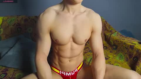 benjaminkarl02 online show from September 2025 12:16:01 PM