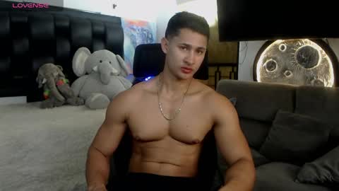 benjamincooperk online show from May 2026 10:33:02 AM