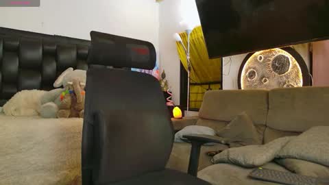 benjamincooperk online show from May 2026 09:48:01 AM