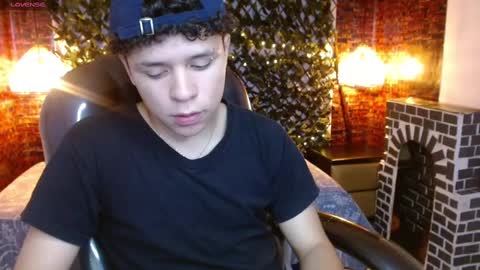 BENJAMIN online show from December 2024 07:38:02 PM