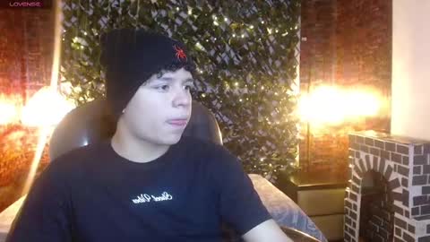 BENJAMIN online show from December 2024 07:43:01 PM