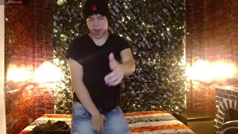 BENJAMIN online show from January 2025 08:26:02 PM