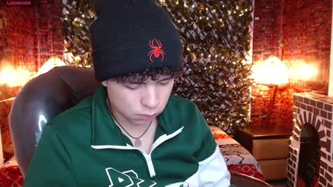 BENJAMIN online show from January 2025 01:51:02 AM