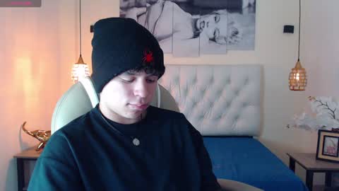 BENJAMIN online show from January 2025 08:25:01 PM