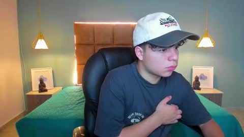 BENJAMIN online show from September 2025 07:57:02 PM