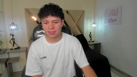 BENJAMIN online show from October 2025 07:46:02 PM