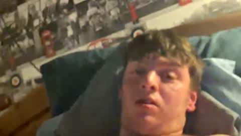 Snapshot of benji8901415164 chatting on December 2025 05:32:01 PM benji8901415164 online show from December 2025 05:32:01 PM