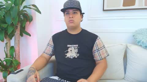 bennett_alejoo online show from December 2025 07:18:01 PM