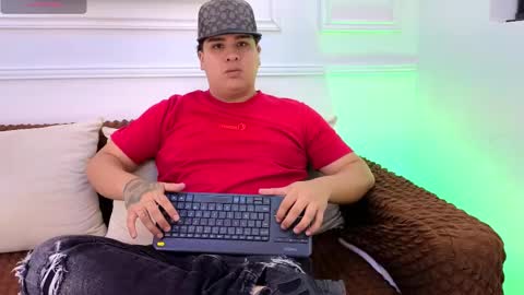 bennett_alejoo online show from May 2026 07:09:01 PM