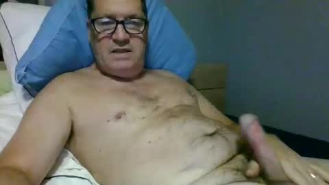 Snapshot of bennybutterfly007 chatting on December 2024 09:33:01 AM bennybutterfly007 online show from December 2024 09:33:01 AM