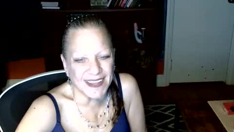 Snapshot of bentmountain chatting on March 2026 04:11:02 PM DeniseDavid online show from March 2026 04:11:02 PM