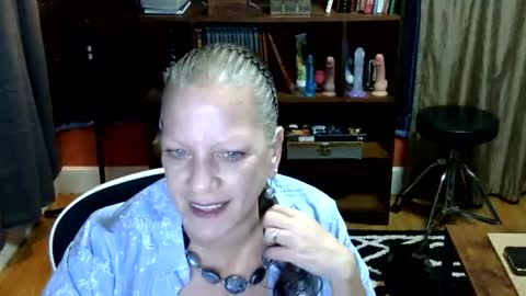Snapshot of bentmountain chatting on March 2026 02:06:02 AM DeniseDavid online show from March 2026 02:06:02 AM