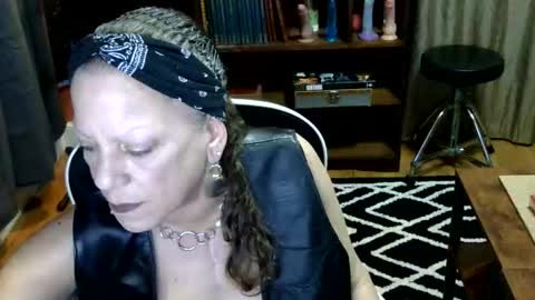 Snapshot of bentmountain chatting on March 2026 12:36:01 AM DeniseDavid online show from March 2026 12:36:01 AM