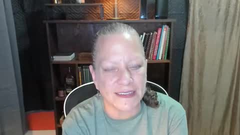 Snapshot of bentmountain chatting on April 2026 03:11:01 AM DeniseDavid online show from April 2026 03:11:01 AM