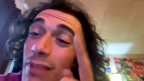 benwylder91 online show from November 2025 07:38:01 PM
