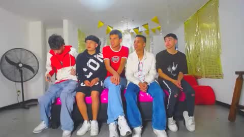 benz boys online show from February 2025 12:09:02 PM