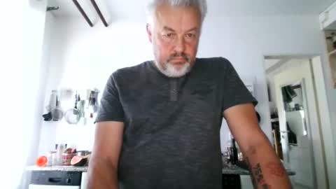 Martin online show from September 2025 06:37:02 AM