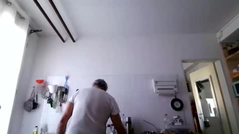 Martin online show from December 2025 10:00:01 AM