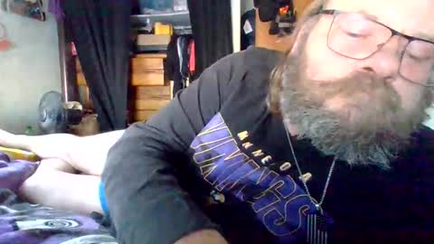 bergeeric1970 online show from February 2026 09:43:01 PM