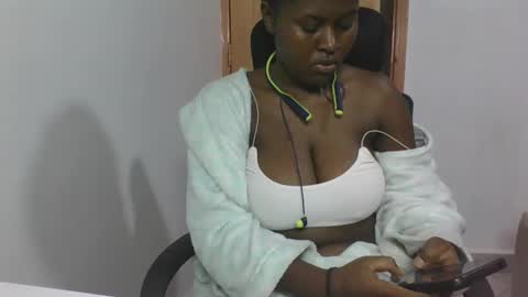 berlin543340 online show from November 2025 04:08:02 PM