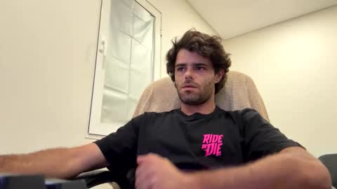 Snapshot of berltex chatting on October 2025 02:45:02 AM Berltex online show from October 2025 02:45:02 AM