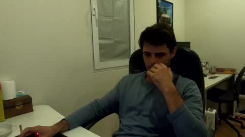 Snapshot of berltex chatting on November 2025 10:51:01 PM Berltex online show from November 2025 10:51:01 PM