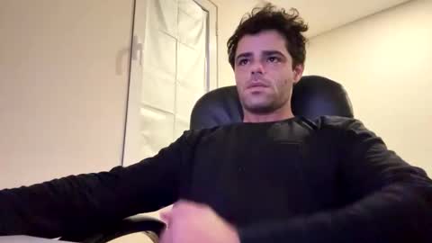 Snapshot of berltex chatting on December 2025 08:23:01 AM Berltex online show from December 2025 08:23:01 AM